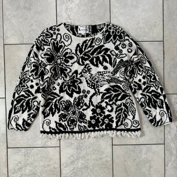 VINTAGE Knitting Needles Black White Floral Sweater Tassles Size L Womens - Picture 1 of 7